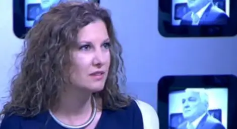 Диков към Бенатова: Ти плашиш мъжете