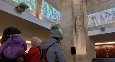 Пантеонът посрещна безплатно десетки посетители на празника Пантеонът посрещна безплатно десетки посетители на празника