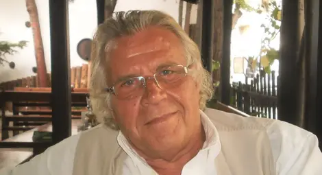 Търговец на тютюн спечели дело срещу митниците Търговец на тютюн спечели дело срещу митниците