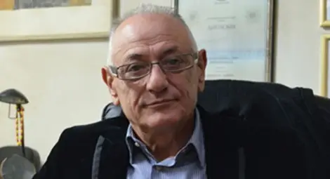 Проф. Петър  Симеонов