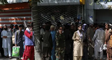 Талибаните са на път да вземат напълно властта в Афганистан, кризата се задълбочава