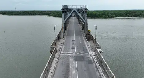 Драгомир Драганов и Георги Георгиев на финална инспекция  преди започването на основния ремонт на Дунав мост