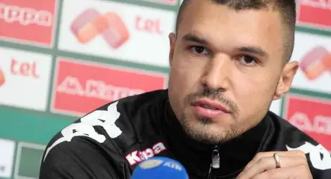 Порнозвезда изнудвала Валери Божинов и елитните му баджанаци, за да си мълчи за общите им спомени Порнозвезда изнудвала Валери Божинов и елитните му баджанаци, за да си мълчи за общите им спомени