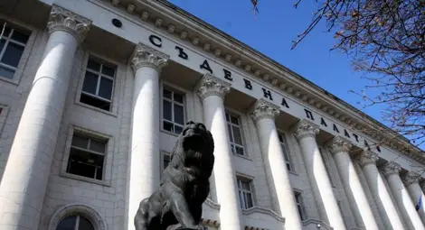 Обвинените в шпионаж за Русия остават в ареста