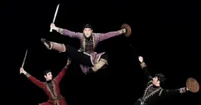 Летящите грузинци и руски ледени принцеси в задочен двубой в Русе