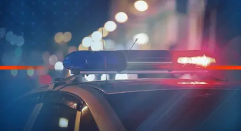 Полицаи и охранител пострадаха след нападение от журналисти?