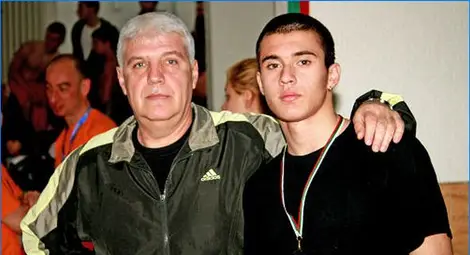 Звездата на &bdquo;Ирис&ldquo; с два бронза от балканското