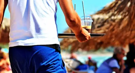 Работодателите от туризма не искат висшисти