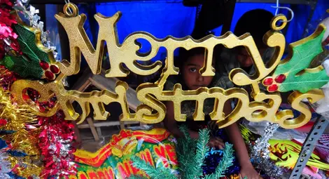 143 дни преди Коледа в Лондон се появи коледен магазин