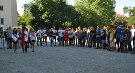 274 ученици чуха първия школски звънец в Спортното