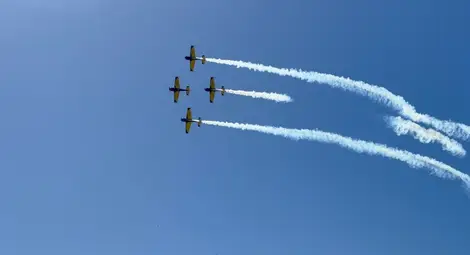 Русе посрещна националния шампионат по безмоторно летене с впечатляващо авиошоу