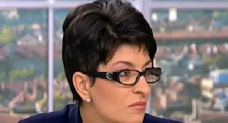 Депутати от ГЕРБ имали проблеми с пултовете при вота за референдума