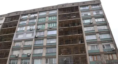 Болен от склероза за малко не запали девететажен блок