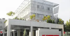 Майка с Ковид-19 роди първото бебе в АГ комплекса на „Канев“