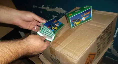 Румънец хванат с 45 000 пиратки "тригръмни" на Дунав мост  