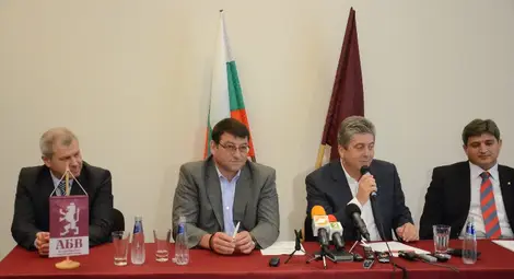 Първанов: Готови сме на взаимодействие с лявото и центъра, нямаме забранителен списък