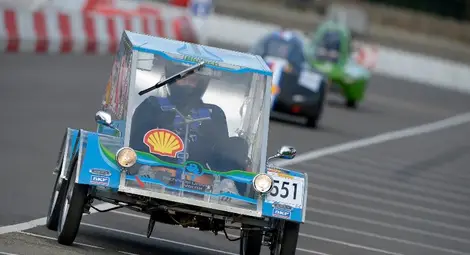 Български студенти с второ място в състезанието Shell Eco-marathon Европа 2015 /галерия/