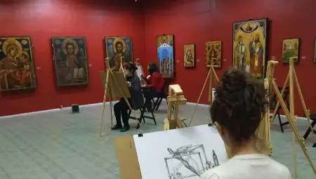 &bdquo;Творчески ателиета за всички&ldquo; превръщат Художествена галерия &ndash; Русе в оживено пространство за арт срещи между поколения