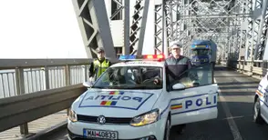 Българо-румънски екипи от пътни полицаи контролират движението по празниците