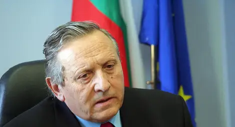 Издигат кандидатурата на акад. Стефан Воденичаров за президент