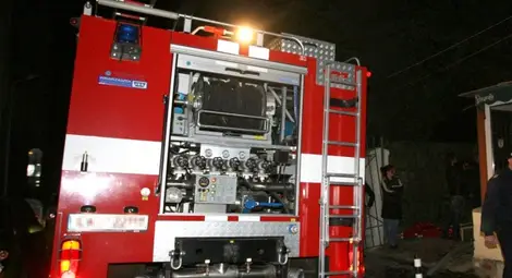 Две повредени газови бутилки вдигнаха на крак огнеборци Две повредени газови бутилки вдигнаха на крак огнеборци