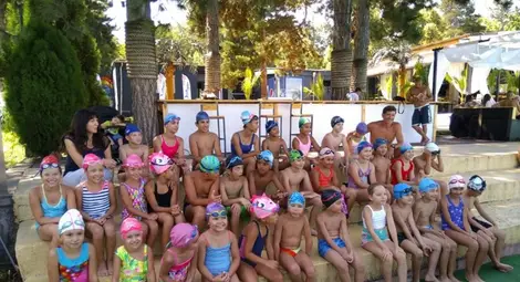 Комплекс &bdquo;Норд&ldquo; дари безплатно плувно обучение на куп деца