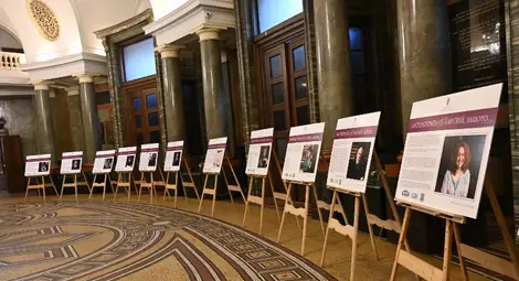 Литературата не е музей: Съвременни български автори гостуват в русенската библиотека Литературата не е музей: Съвременни български автори гостуват в русенската библиотека