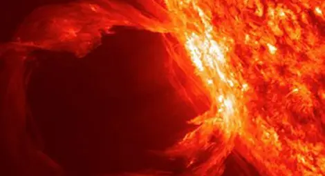 Мощни магнитни бури ни удрят за 48 часа Мощни магнитни бури ни удрят за 48 часа