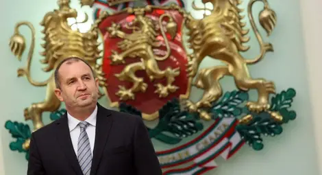 Радев: Няма сериозен напредък по препоръките на ЕК, а самият доклад е витиеват