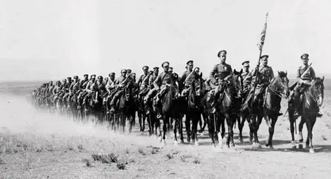 Конната дивизия на ген. Иван Колев в поход.