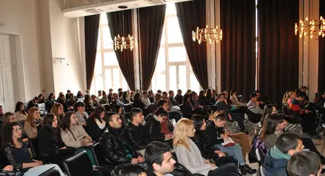 Карапчански запозна 100 студенти с водещите проекти на Русе /галерия/