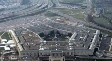 Най-големият работодател в света се готви за икономии 