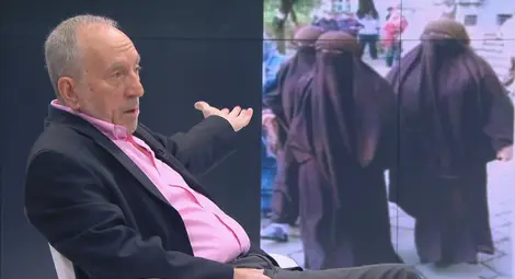 Алекс Алексиев: В Корана никъде не се среща думата бурка, камо ли принуда да се носи