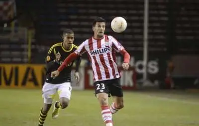 Треньорът на "Фулъм": Манолев е идеален за нас