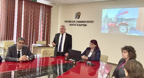 Новото ръководство на Русенския университет се срещна с директорите на училища от областта