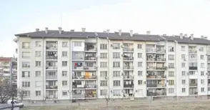 Над 100 молби за седмица за закупуване на 48 общински жилища