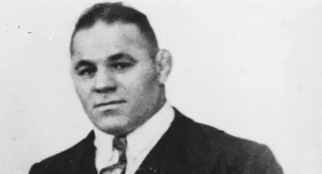 БНТ пуска 4-сериен филм за Дан Колов