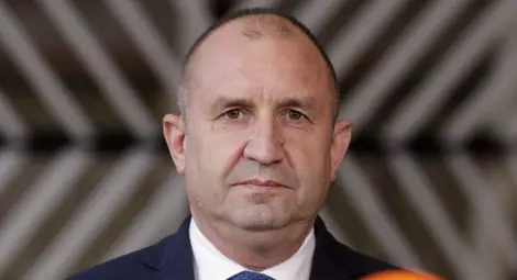 Радев казва до края на седмицата кога ще свика 47-ото НС