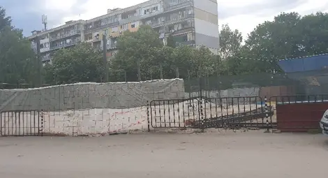 Наплив от кандидати за новия пазар „Обръщалото“ още преди завършването му Наплив от кандидати за новия пазар „Обръщалото“ още преди завършването му