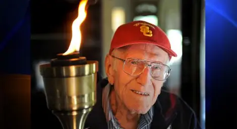 На 97 години почина легендарният Луи Джамперини На 97 години почина легендарният Луи Джамперини