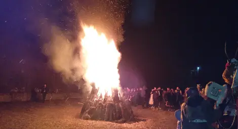 Папалишка, Джамал и амкане обагриха Сирни Заговезни в Сваленик Папалишка, Джамал и амкане обагриха Сирни Заговезни в Сваленик