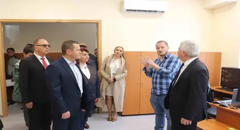 Русенският университет вече разполага с Център за върхови постижения