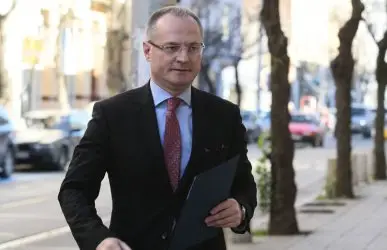 Шефът на ВКС Лозан Панов допуска да бъде отстранен физически