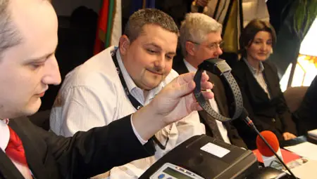 Първи за България електронни гривни за проследяване на осъдени