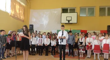 ОУ &bdquo;Васил Априлов&ldquo; празнува 35-годишнина с тържествен концерт