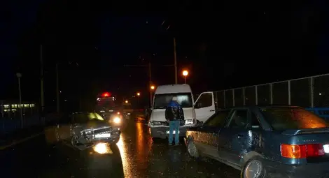 19 души с различни счупвания в първата зимна поледица