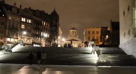 Брюксел след код червено за тероризъм - спокоен, пълен и с коледно настроение