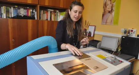 Математическата с ново ценно дарение - лазерен плотер