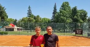 Алекс Митев върви по стъпките на баща си с титла в Добрич