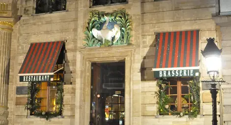 Как да се вдъхновим от Европа, докато Жулиен отваря бутилки